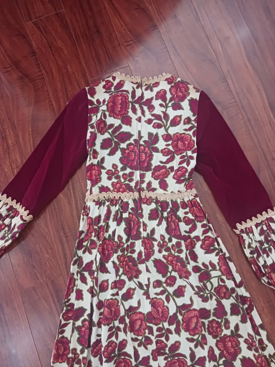 Gunne Sax by Jessica Burgundy Velvet Floral Trim Dress - Picture 10 of 11